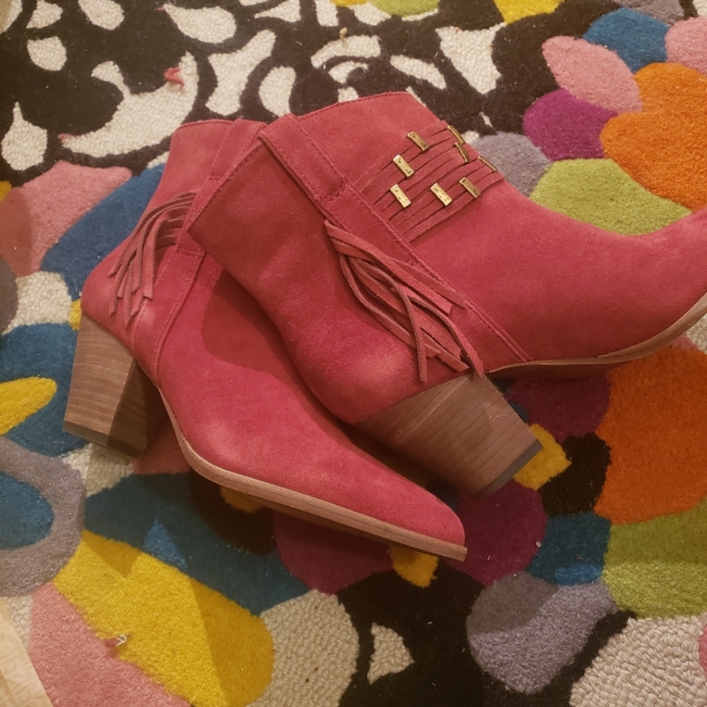 Boots👢 - Picture 7 of 8